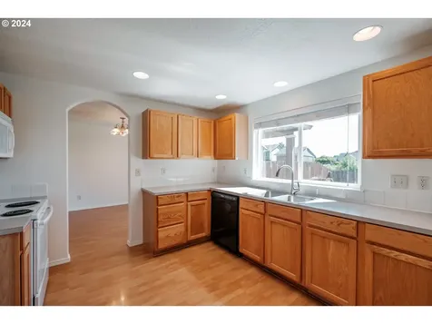 817 Griffin Drive Monmouth OR 97361