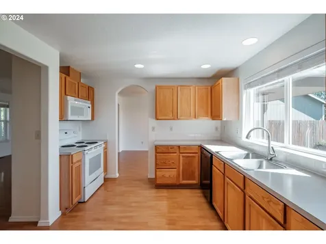 817 Griffin Drive Monmouth OR 97361