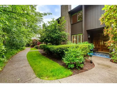 145 Westbrook Way Eugene OR 97405
