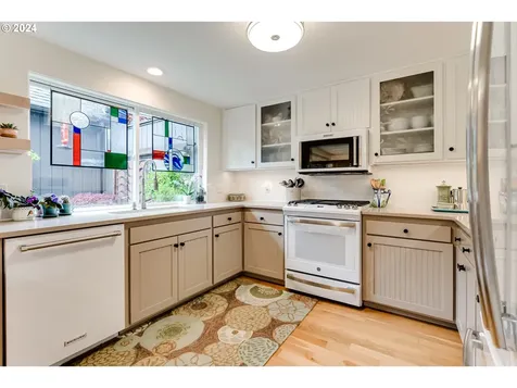 145 Westbrook Way Eugene OR 97405