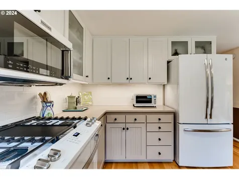 145 Westbrook Way Eugene OR 97405