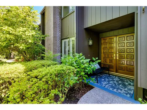 145 Westbrook Way Eugene OR 97405