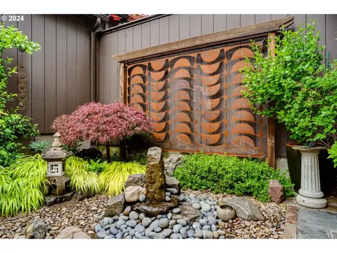 145 Westbrook Way Eugene OR 97405