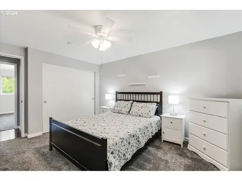 15843 Ne Thompson Court Portland OR 97230