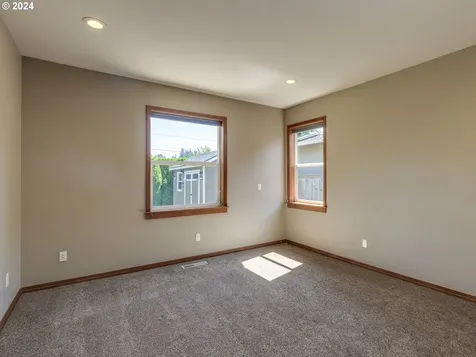 15894 Altona Lane Oregon City OR 97045