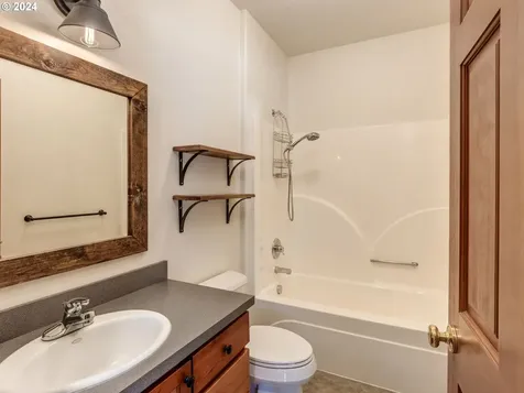 15894 Altona Lane Oregon City OR 97045