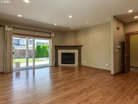 15894 Altona Lane Oregon City OR 97045