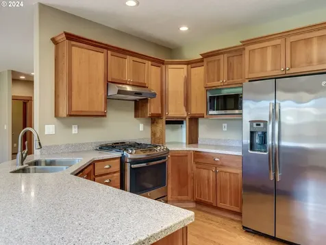 15894 Altona Lane Oregon City OR 97045