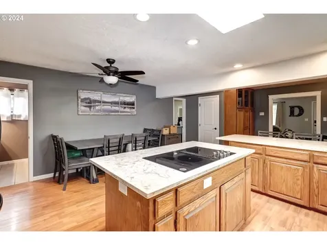 2211 Se 181st Avenue Portland OR 97233