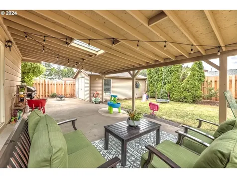 2211 Se 181st Avenue Portland OR 97233