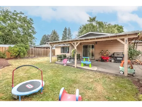 2211 Se 181st Avenue Portland OR 97233