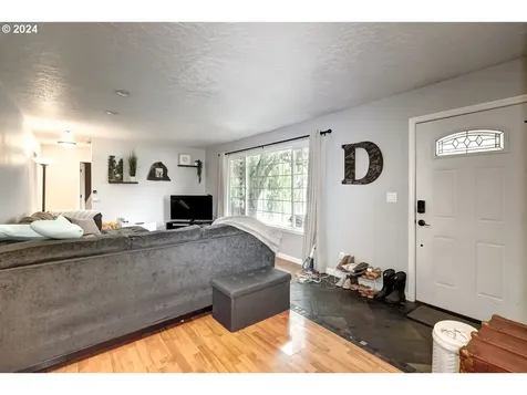 2211 Se 181st Avenue Portland OR 97233