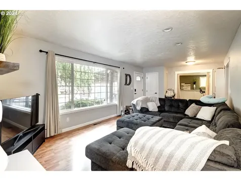 2211 Se 181st Avenue Portland OR 97233