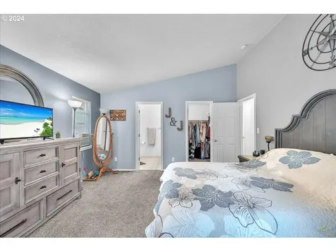 1825 3rd Street Columbia City OR 97018