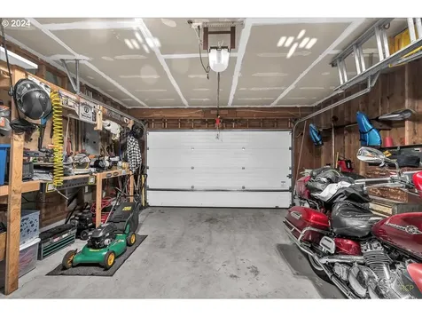 1825 3rd Street Columbia City OR 97018