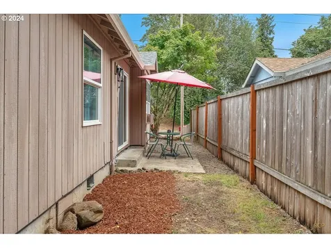 1825 3rd Street Columbia City OR 97018