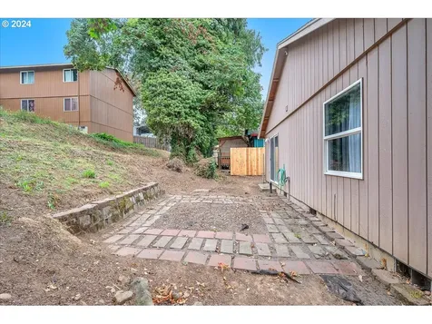 1825 3rd Street Columbia City OR 97018