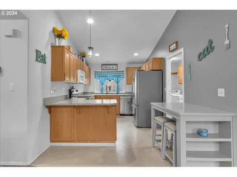 1825 3rd Street Columbia City OR 97018