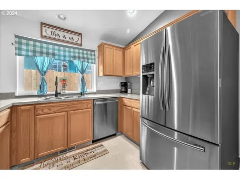 1825 3rd Street Columbia City OR 97018