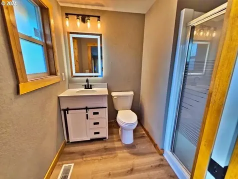 315 El Pino Avenue Lincoln City OR 97367