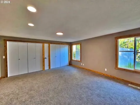315 El Pino Avenue Lincoln City OR 97367