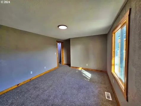 315 El Pino Avenue Lincoln City OR 97367