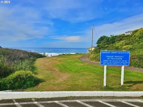 315 El Pino Avenue Lincoln City OR 97367