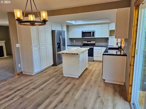 315 El Pino Avenue Lincoln City OR 97367