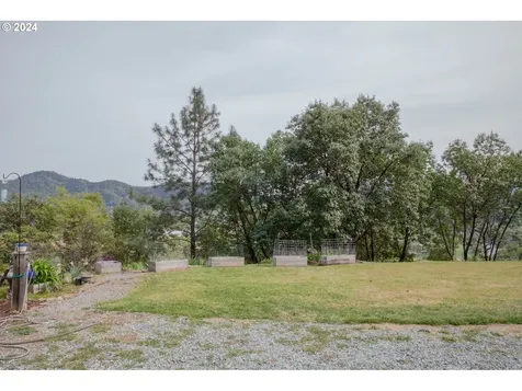 3177 Weaver Road Myrtle Creek OR 97457
