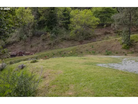 3177 Weaver Road Myrtle Creek OR 97457