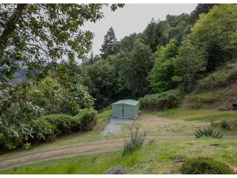 3177 Weaver Road Myrtle Creek OR 97457