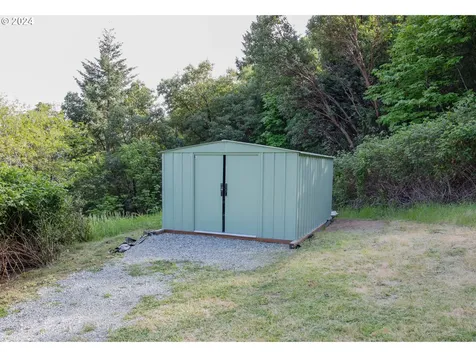 3177 Weaver Road Myrtle Creek OR 97457