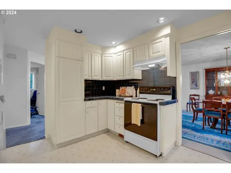 1580 Nw 175th Place Beaverton OR 97006
