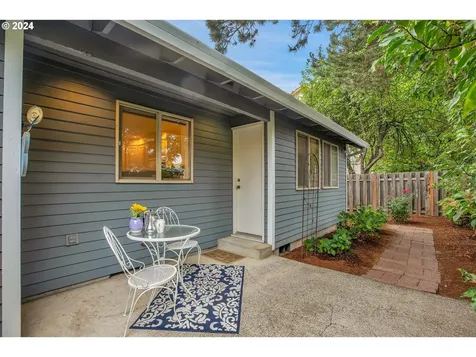 1580 Nw 175th Place Beaverton OR 97006