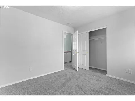 3501 SE 171st Avenue Vancouver WA 98683