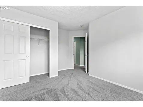 3501 SE 171st Avenue Vancouver WA 98683