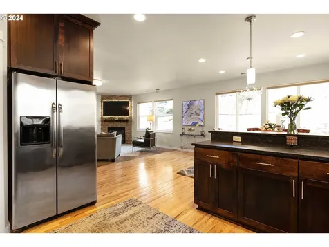 1699 NE Rocky Drive Roseburg OR 97470