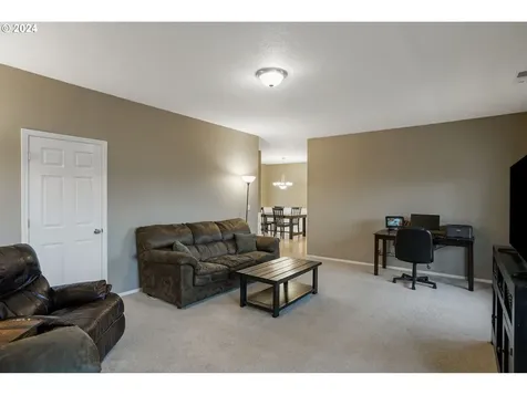 2830 Fillmore Avenue NW Salem OR 97304