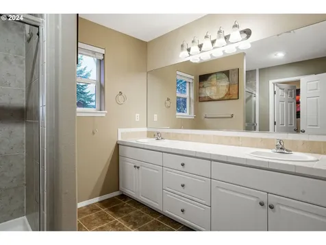 2830 Fillmore Avenue NW Salem OR 97304
