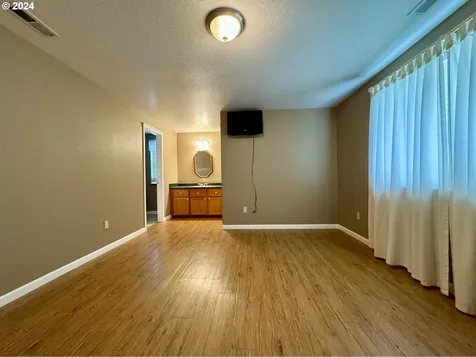 270 Se Wildwood Way Myrtle Creek OR 97457