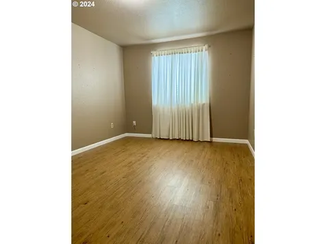 270 Se Wildwood Way Myrtle Creek OR 97457