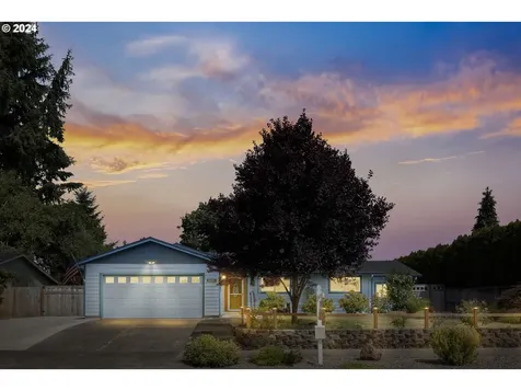 1733 Avon Way Forest Grove OR 97116