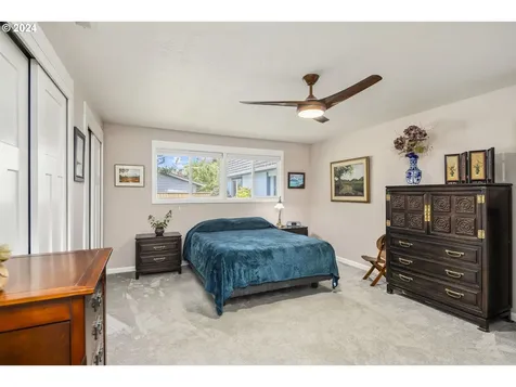 1733 Avon Way Forest Grove OR 97116