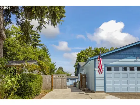 1733 Avon Way Forest Grove OR 97116
