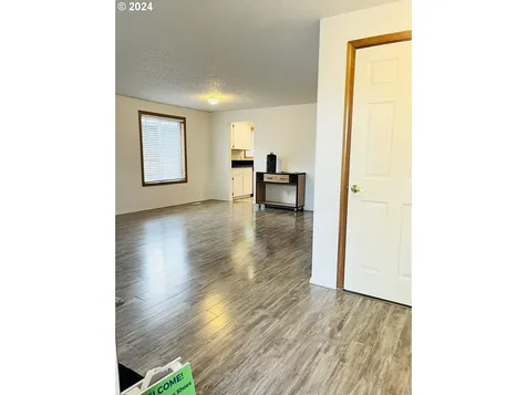 809 Se 74th Avenue Hillsboro OR 97123