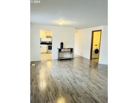 809 Se 74th Avenue Hillsboro OR 97123