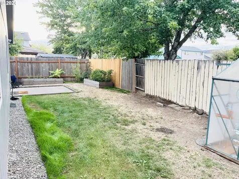 809 Se 74th Avenue Hillsboro OR 97123