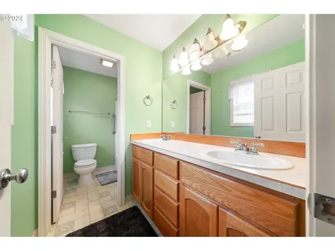 18301 NE 20th Street Vancouver WA 98684