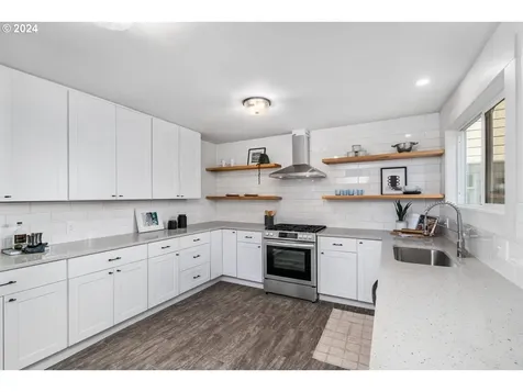 5104 NE 24th Avenue Portland OR 97211