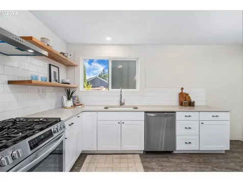 5104 NE 24th Avenue Portland OR 97211